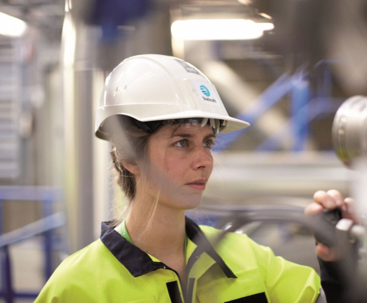 Female Statkraft employee